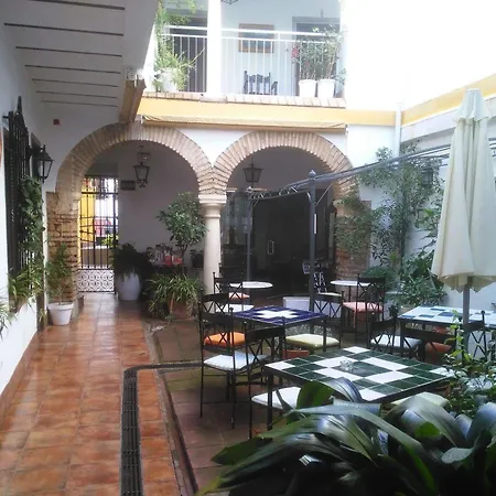 Casa De Los Naranjos 2*
